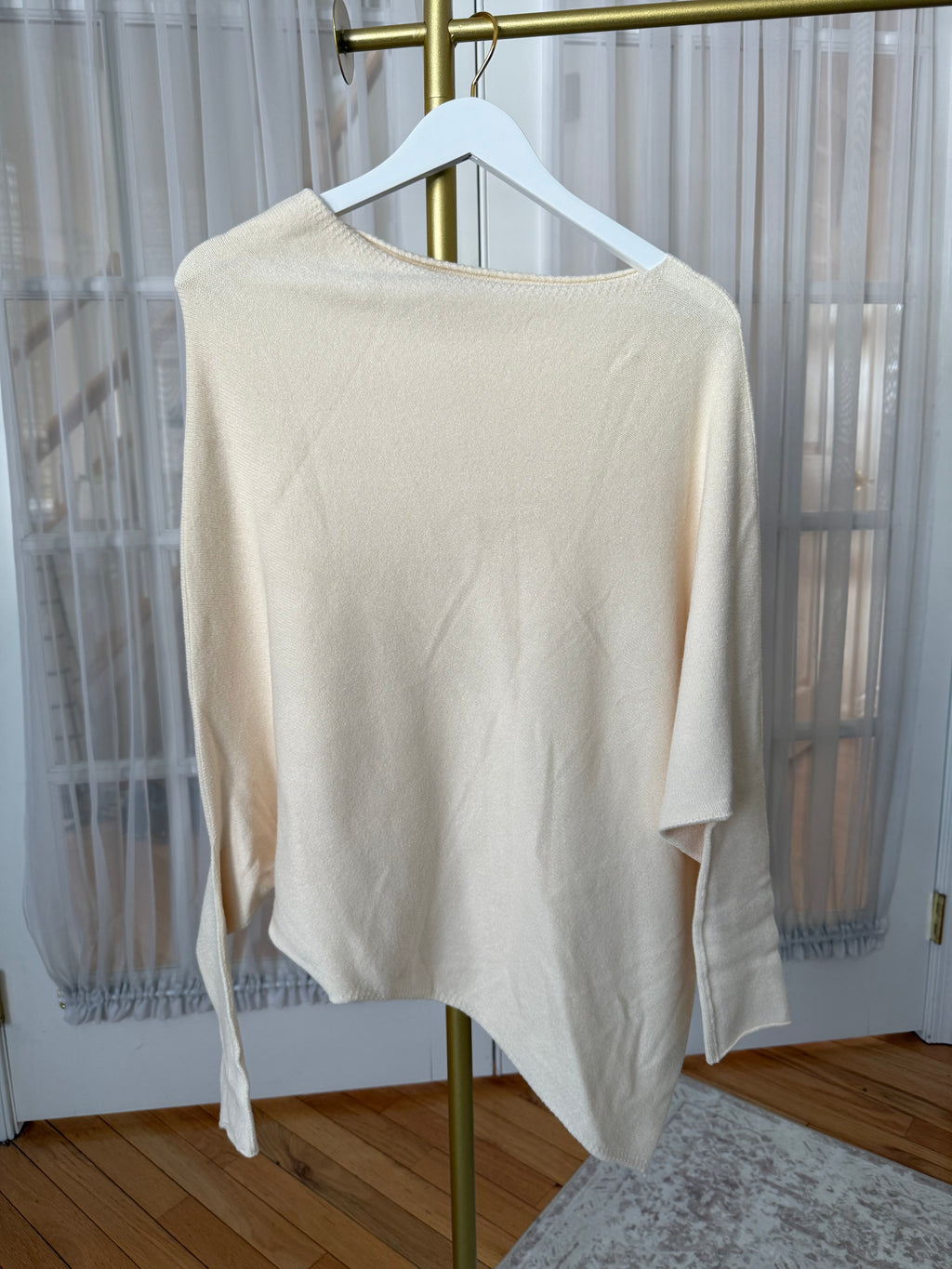 Assymetrical Cashmere-Blend Knit
