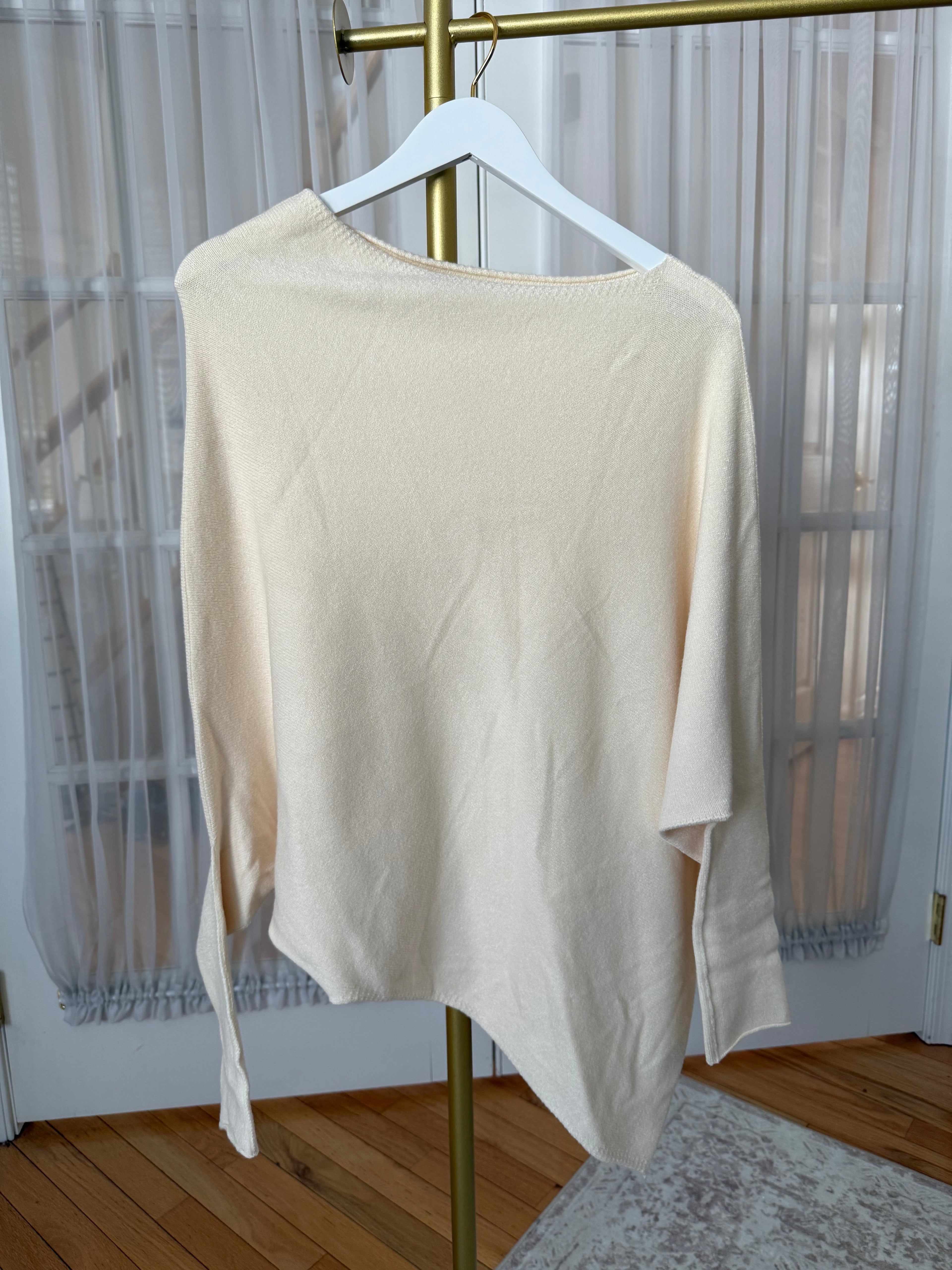 Assymetrical Cashmere-Blend Knit